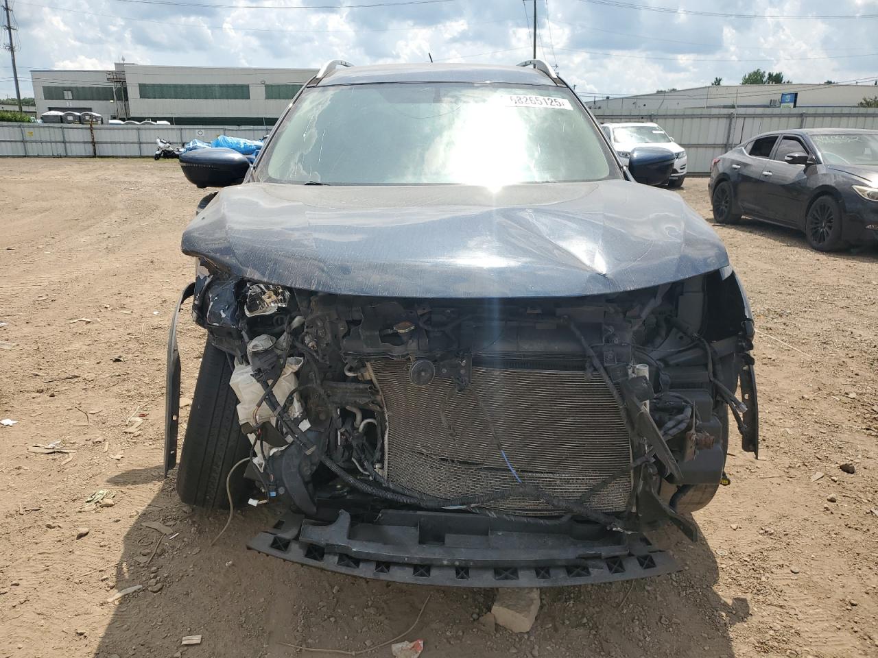 Nissan Rogue S Image 5