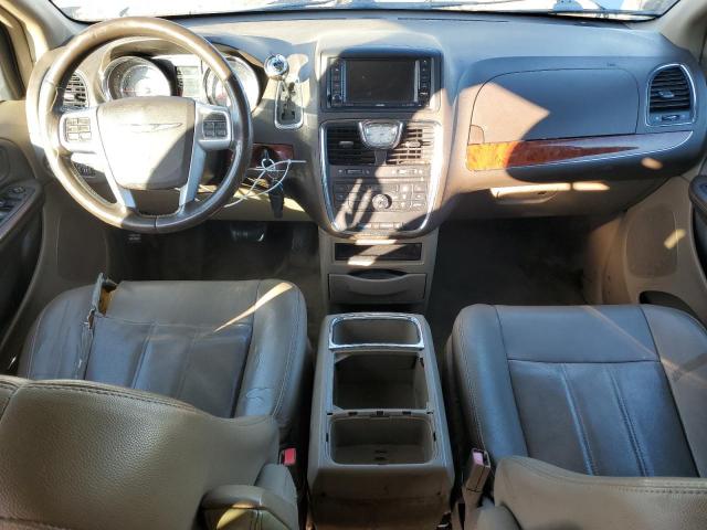 Chrysler Minivan Touring Image 7