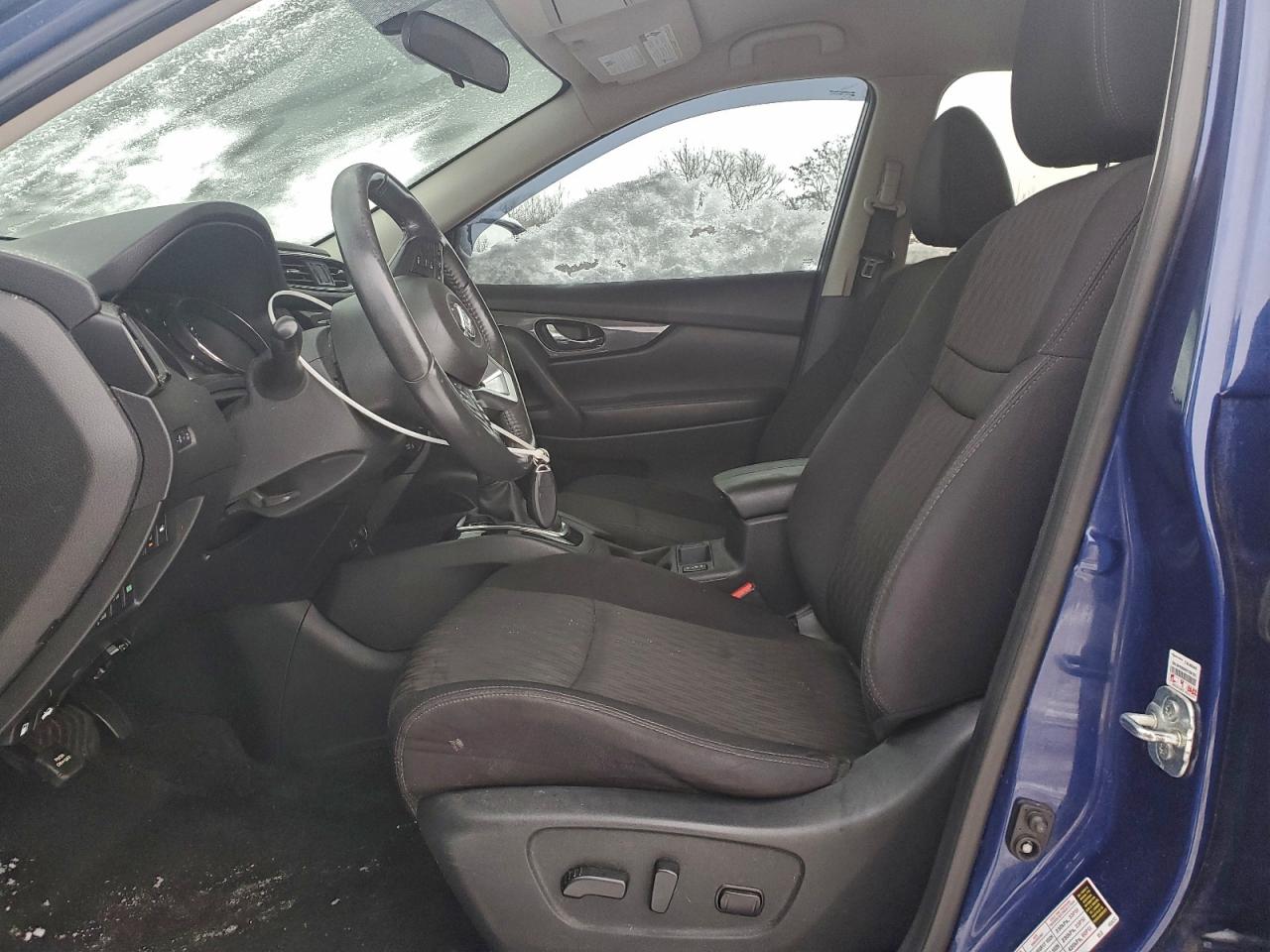 Nissan Rogue Sv Image 2