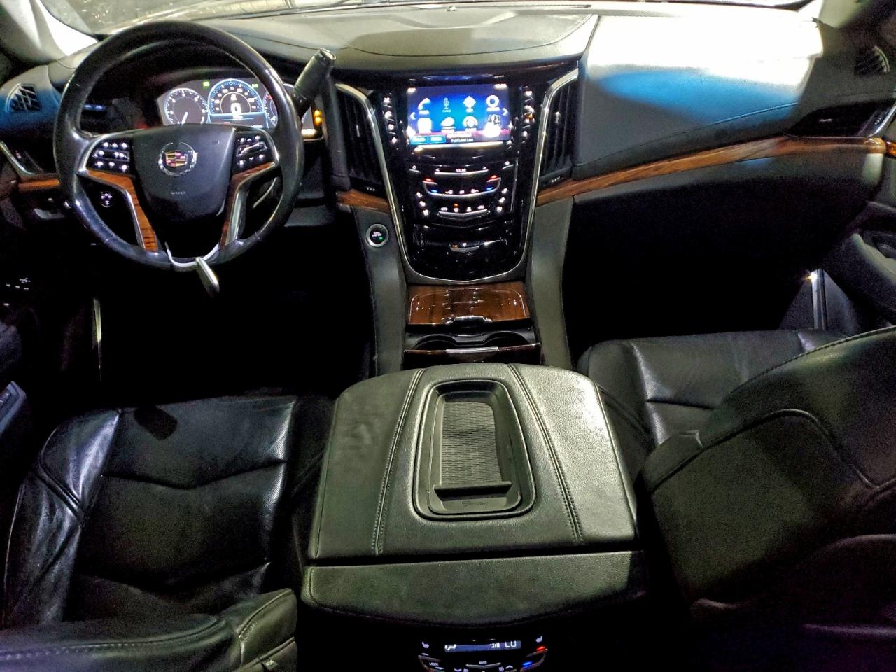 Cadillac Escalade Esv Premium Image 10