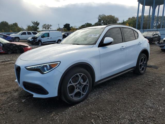  Salvage Alfa Romeo Stelvio