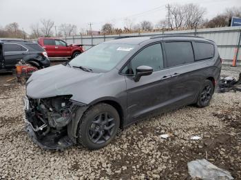  Salvage Chrysler Pacifica