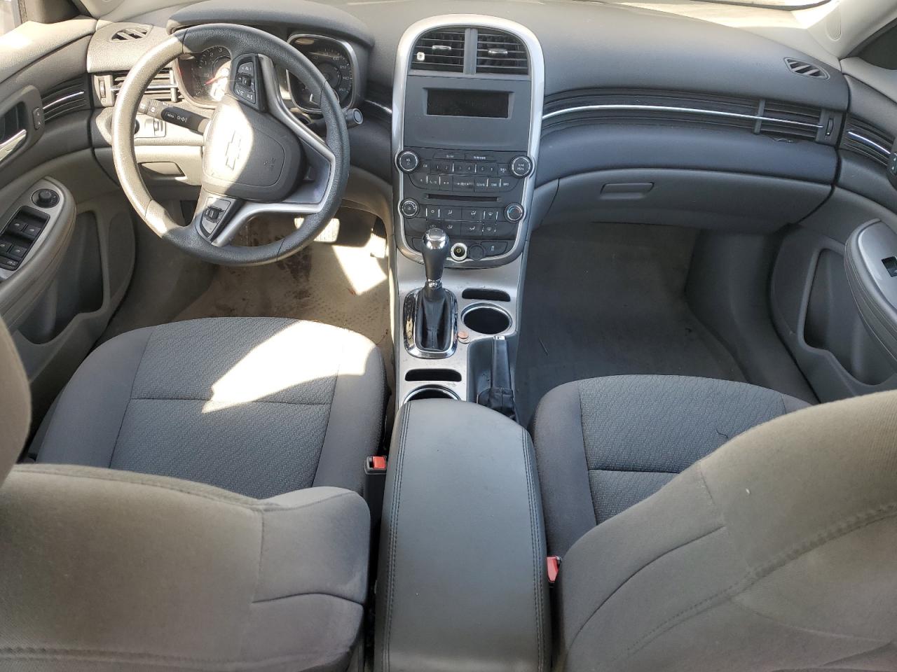 Chevrolet Malibu Ls Image 8