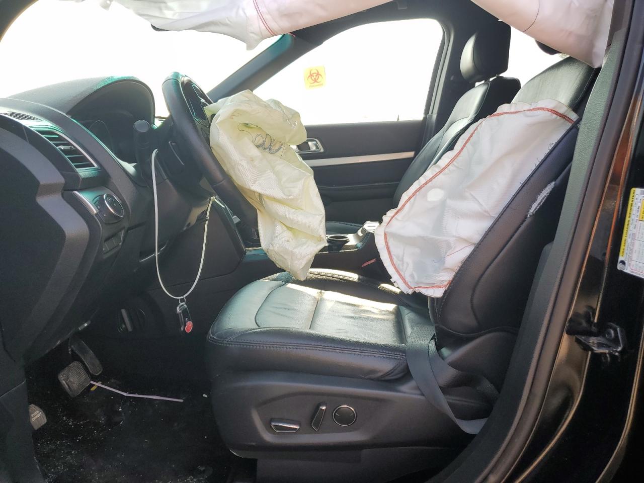 Ford Explorer Xlt Image 13