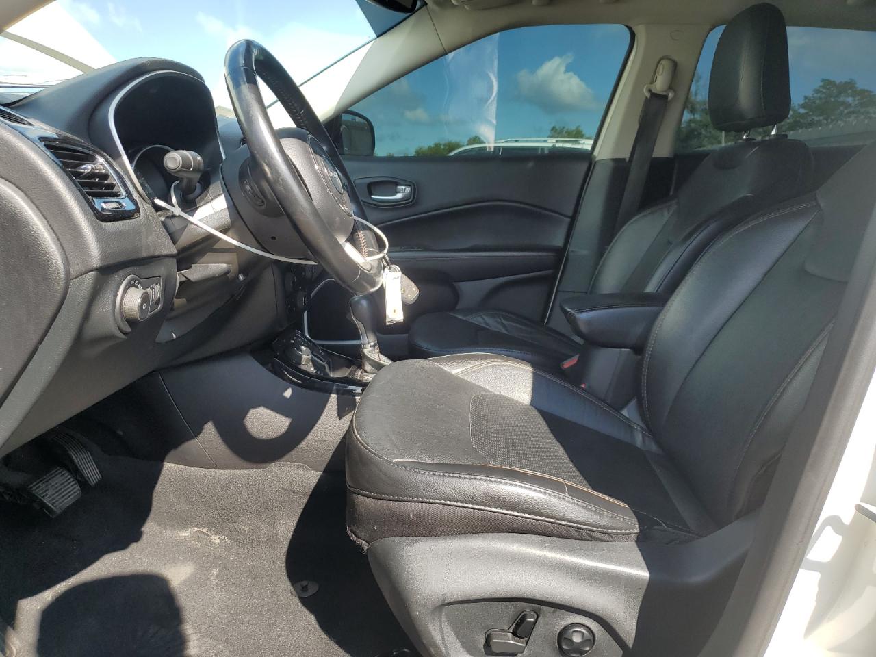 Jeep Compass Limited Image 12