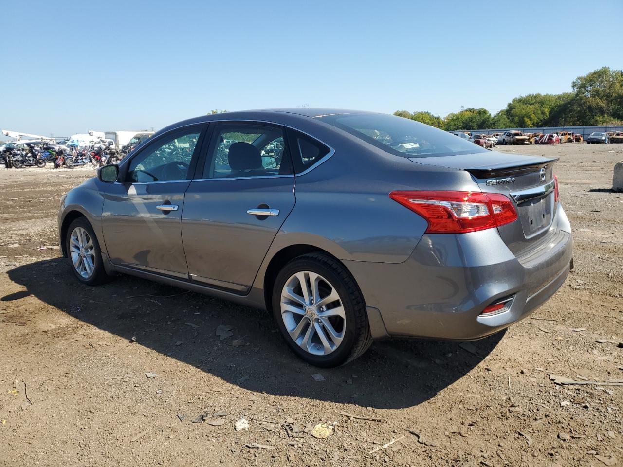 Nissan Sentra S Image 7