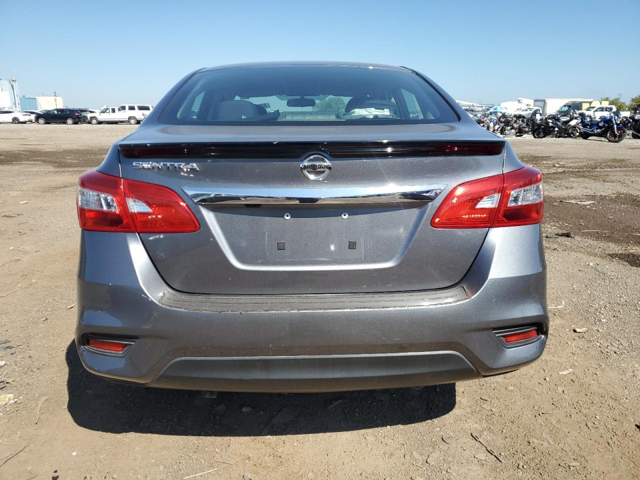 Nissan Sentra S Image 12