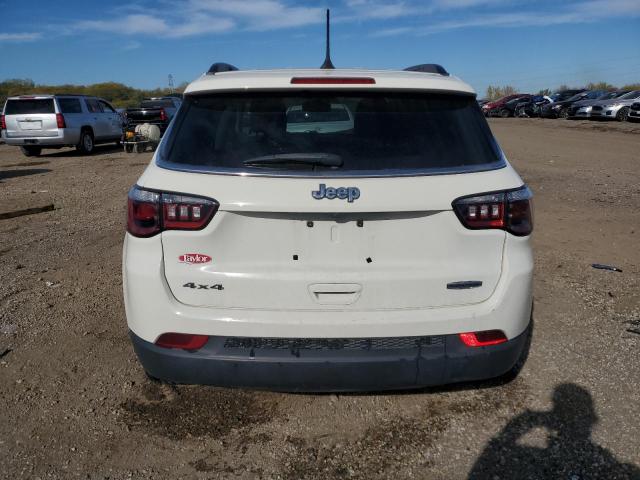 Jeep Compass Latitude Image 11