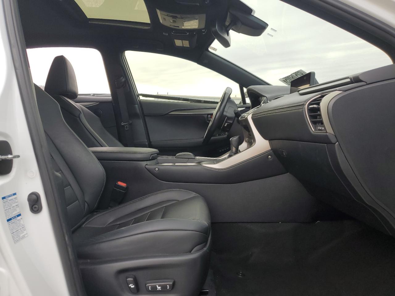 Lexus NX 300 F Sport Image 12