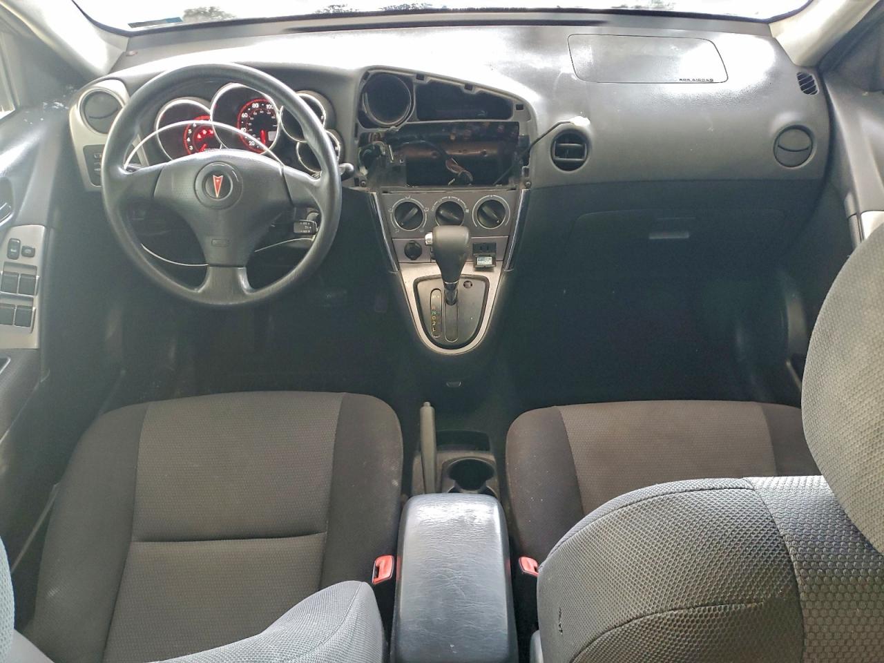 Pontiac Vibe Image 4