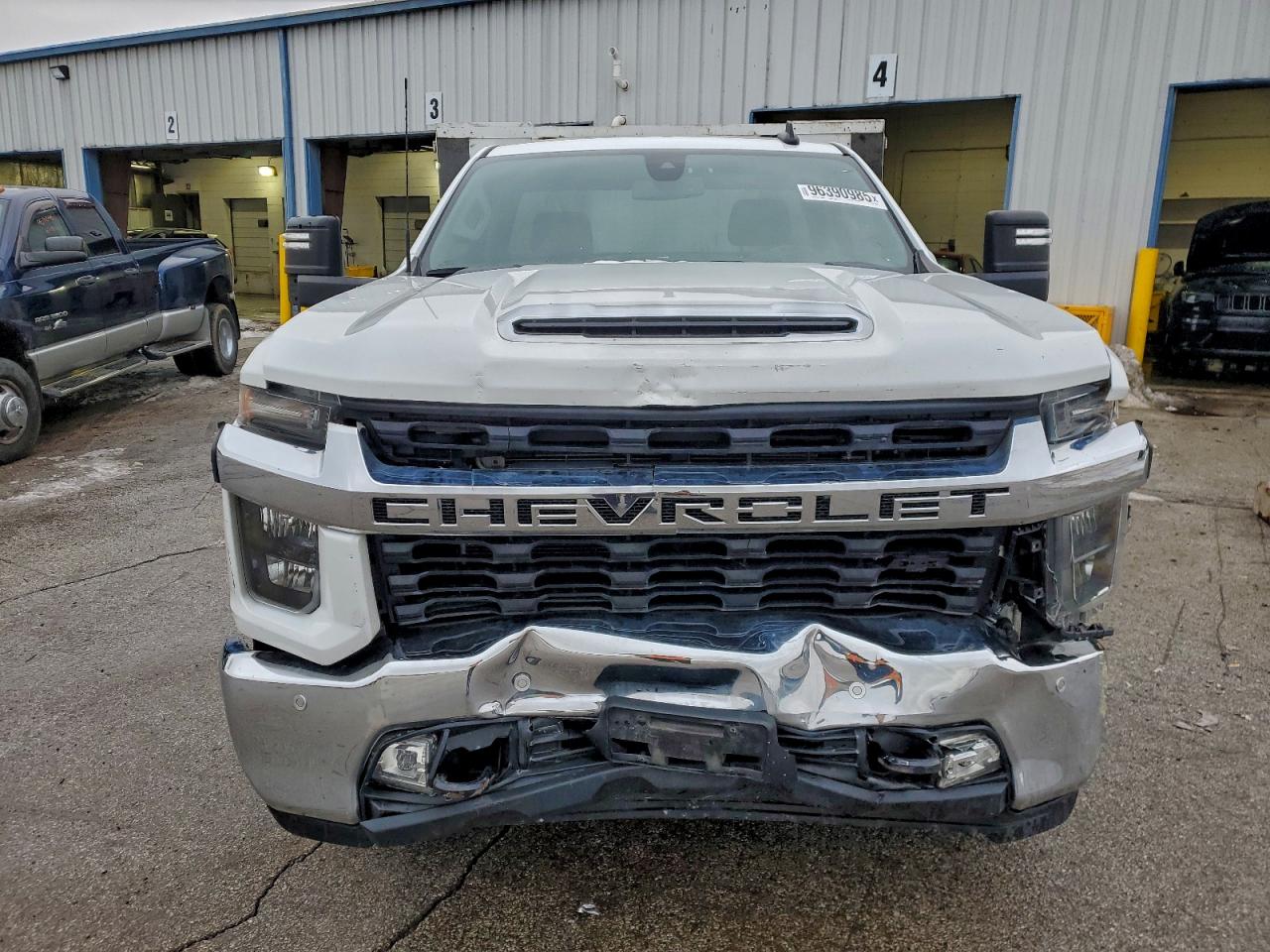 Chevrolet Silverado C2500 Heavy Duty Lt Image 11