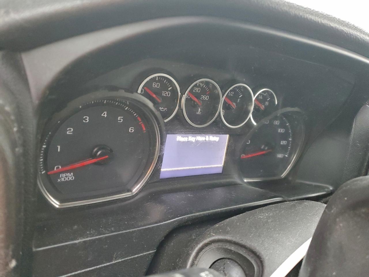 Chevrolet Silverado C2500 Heavy Duty Lt Image 2