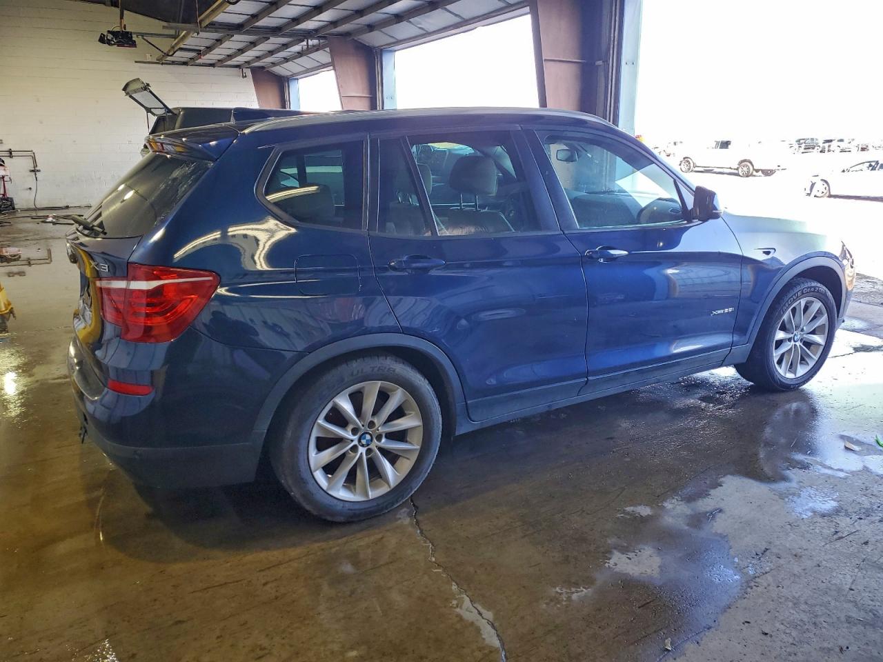 BMW X Series Xdrive28i Image 2