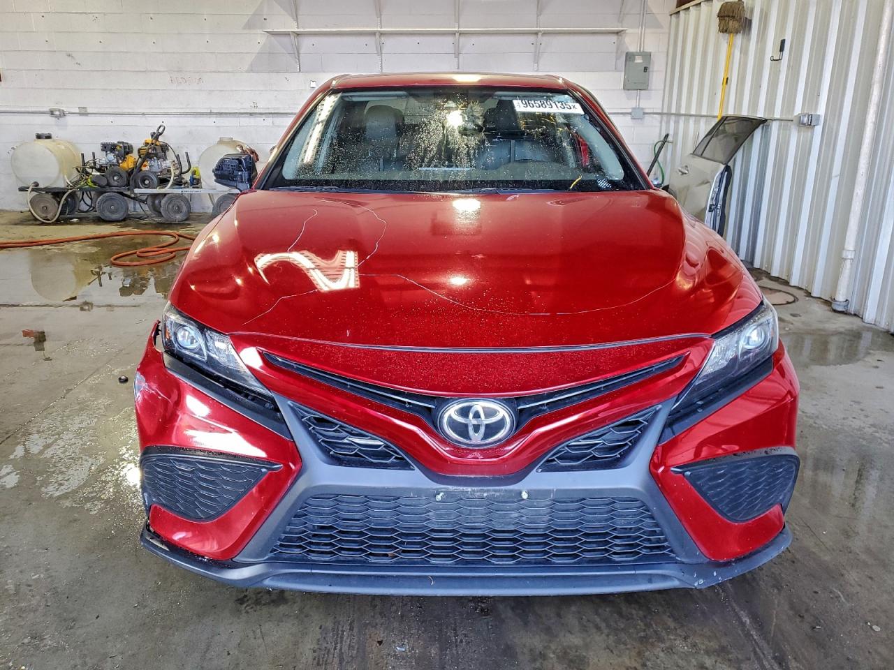 Toyota Camry Se Image 4