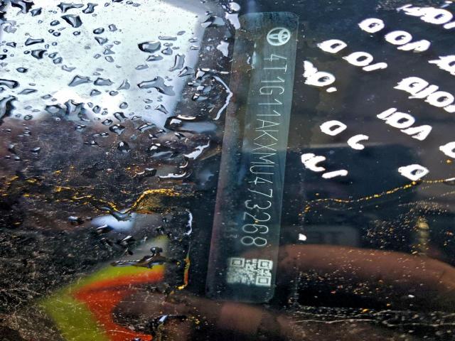 Toyota Camry Se Image 10