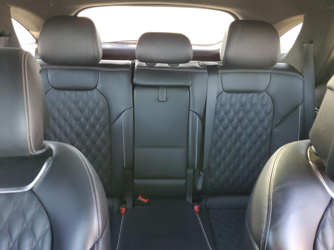 Genesis Gv70 Base Base Image 14