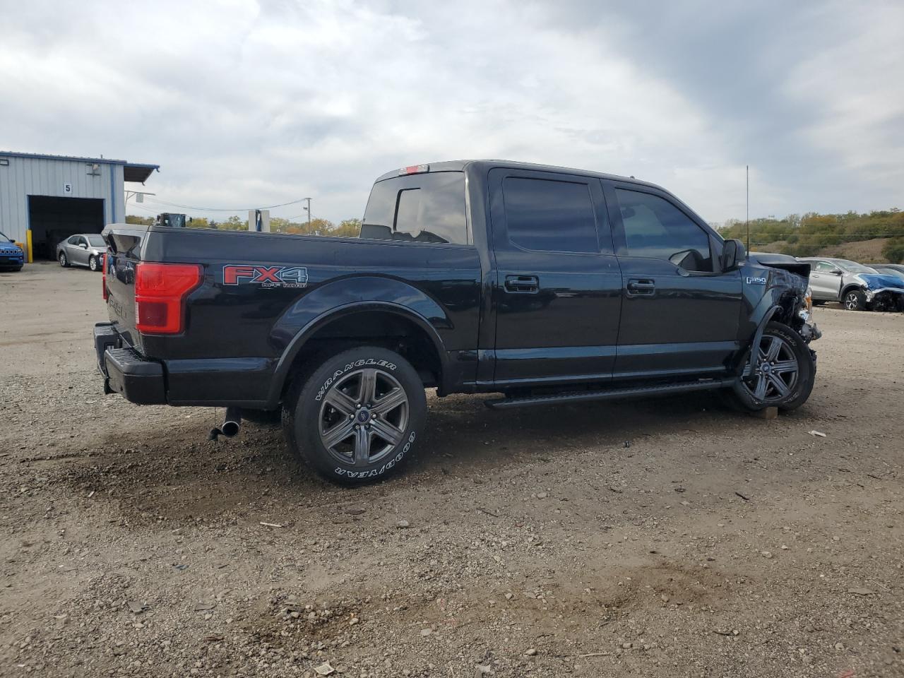 Ford F-150 Supercrew Image 10