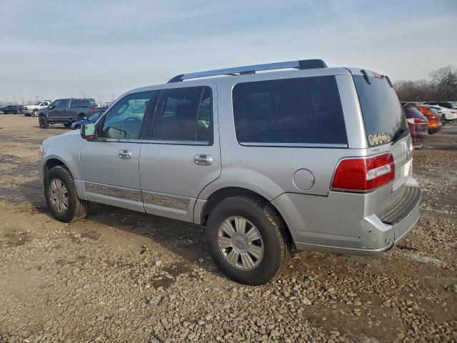 Lincoln Navigator Image 4