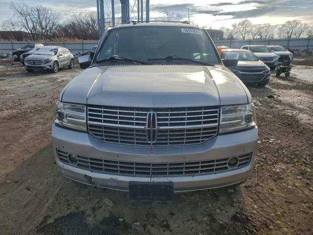 Lincoln Navigator Image 3