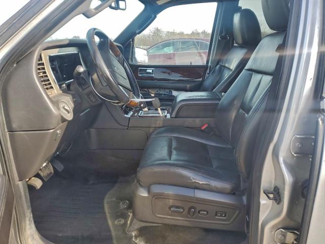 Lincoln Navigator Image 5