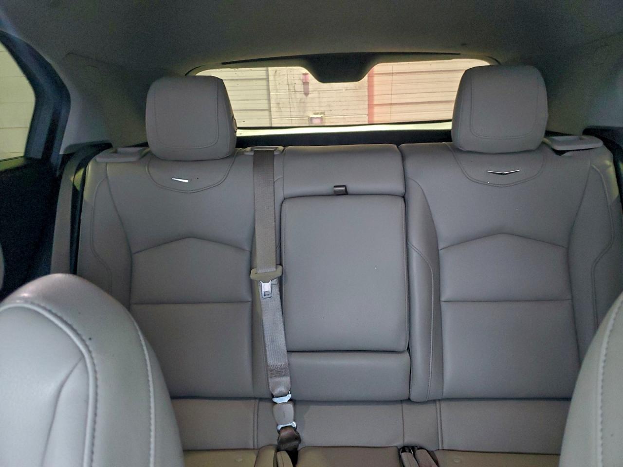 Cadillac XT4 Luxury Image 2