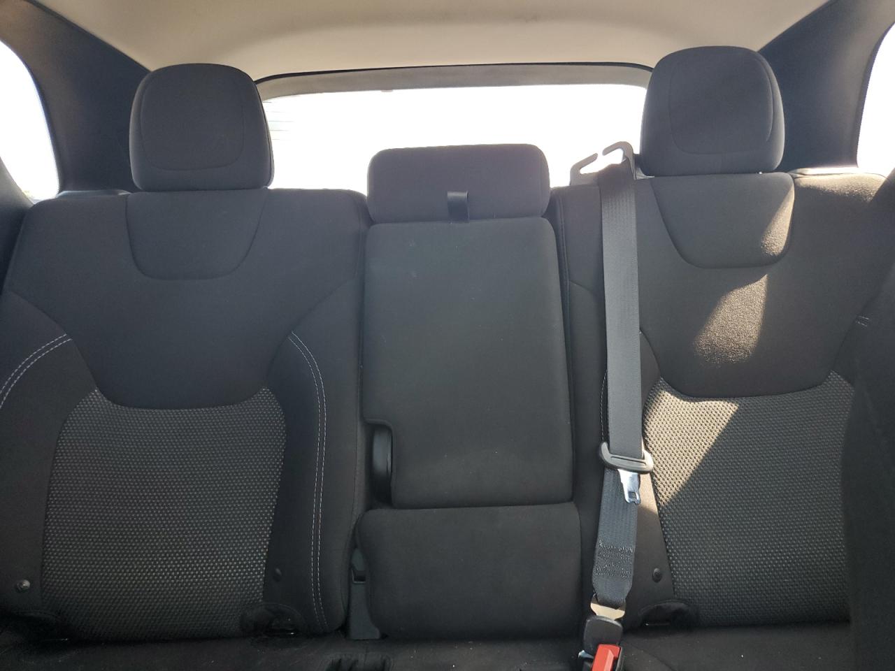 Jeep Grand Cherokee Latitude Image 9