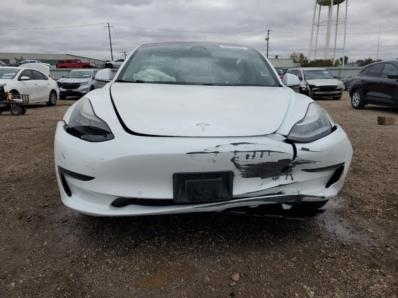 Tesla Model 3 Image 4
