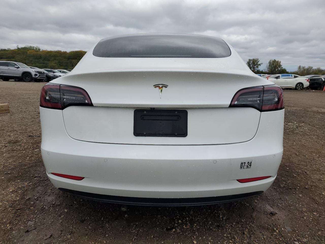 Tesla Model 3 Image 5