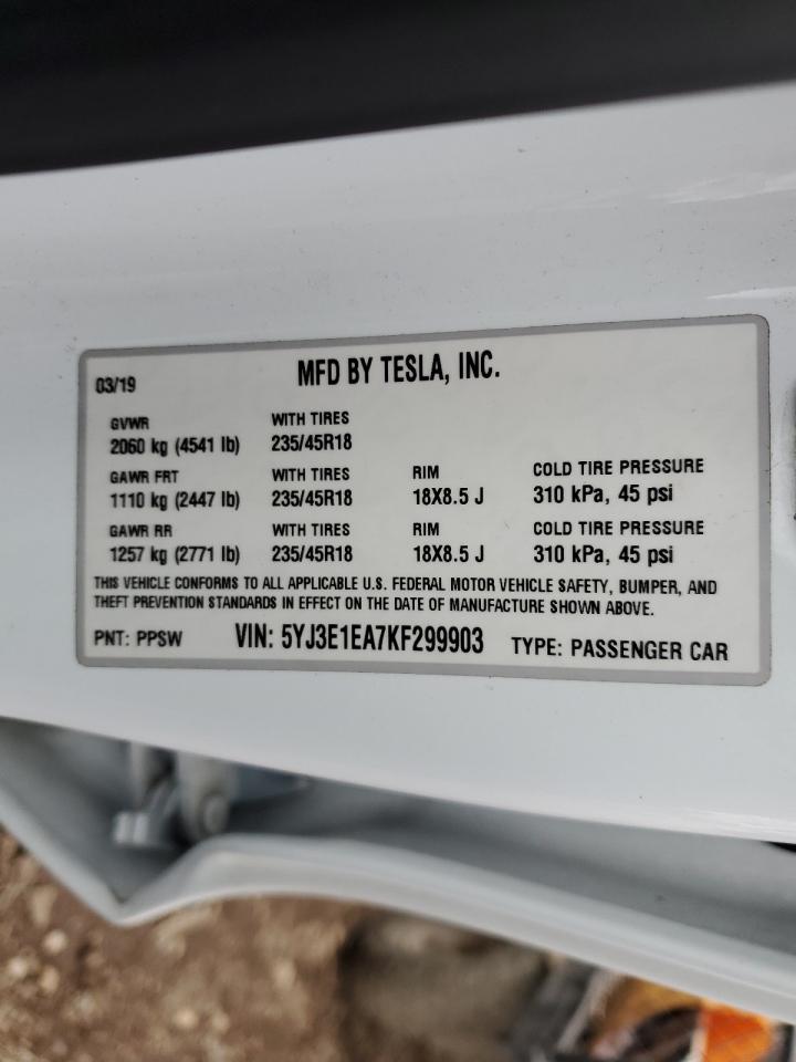 Tesla Model 3 Image 12