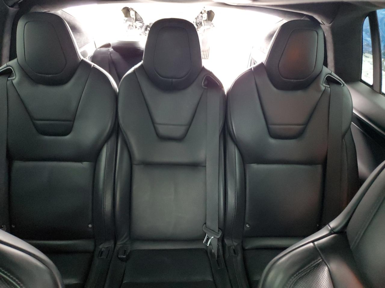 Tesla Model X Image 5