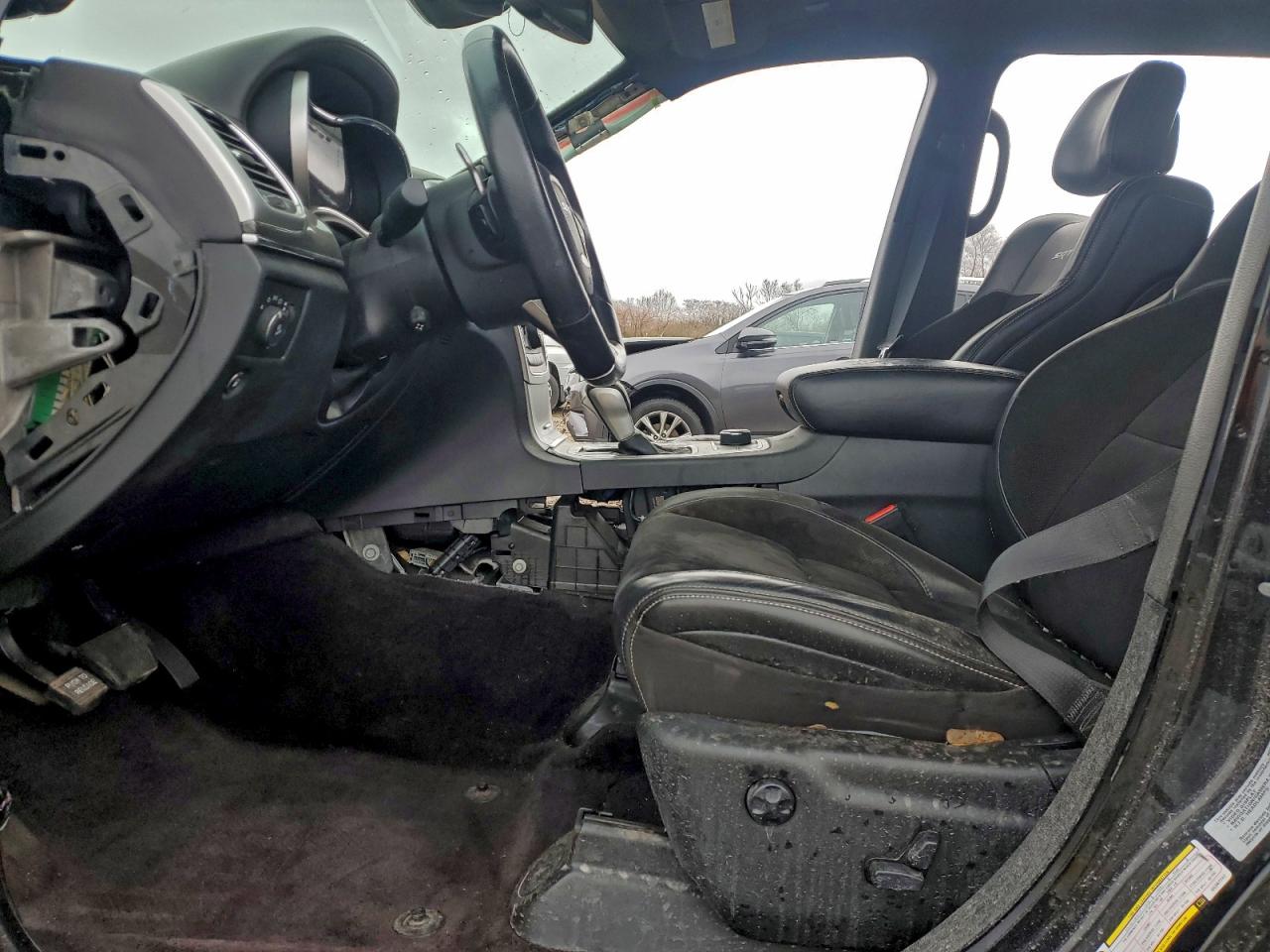 Jeep Grand Cherokee Srt-8 Image 4