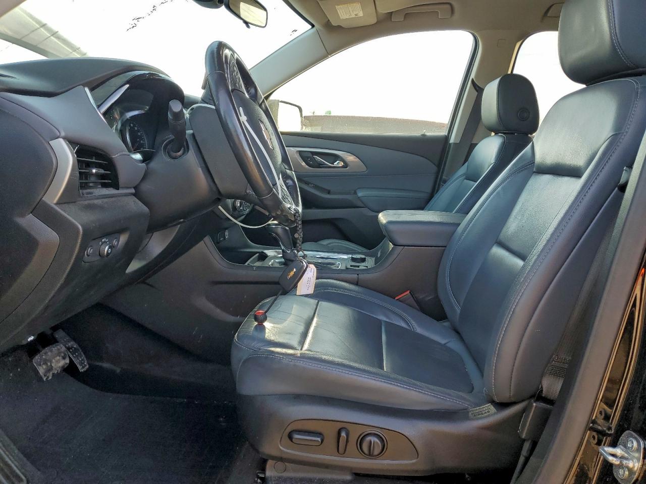 Chevrolet Traverse Lt Image 11