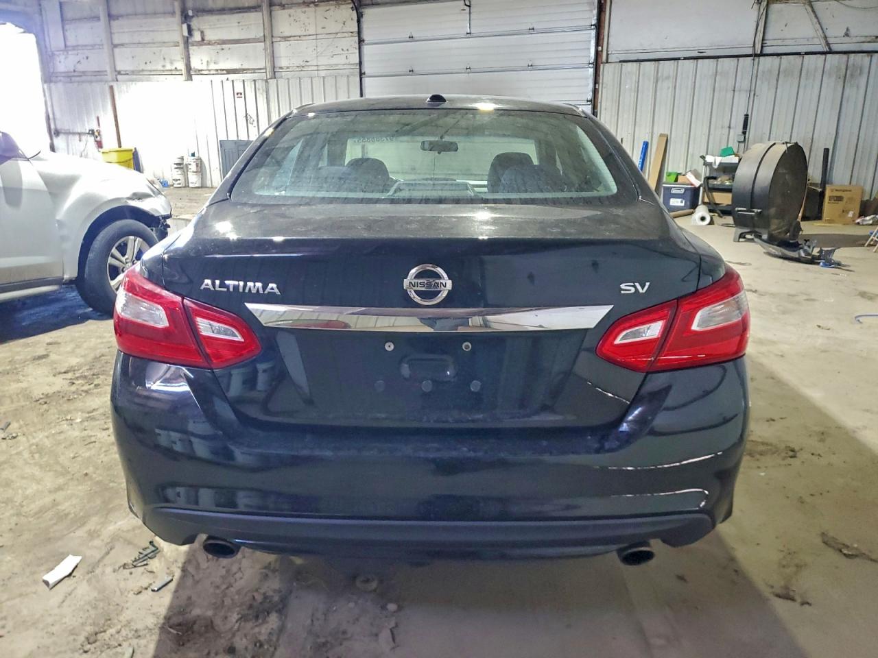 Nissan Altima 2.5 Image 2