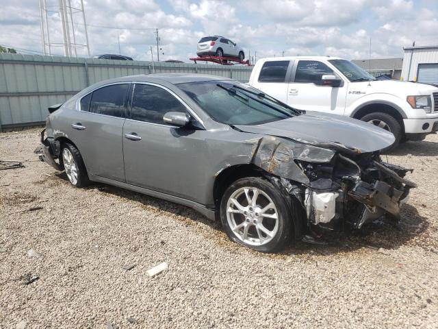 Nissan Maxima S Image 3