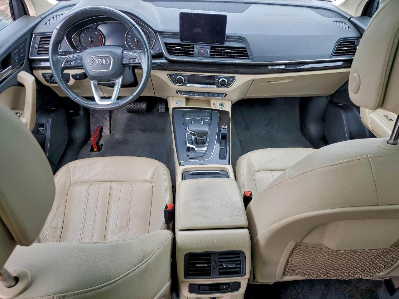 Audi Q5 Premium Image 10