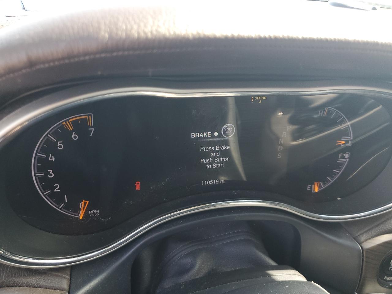 Jeep Grand Cherokee Overland Image 8