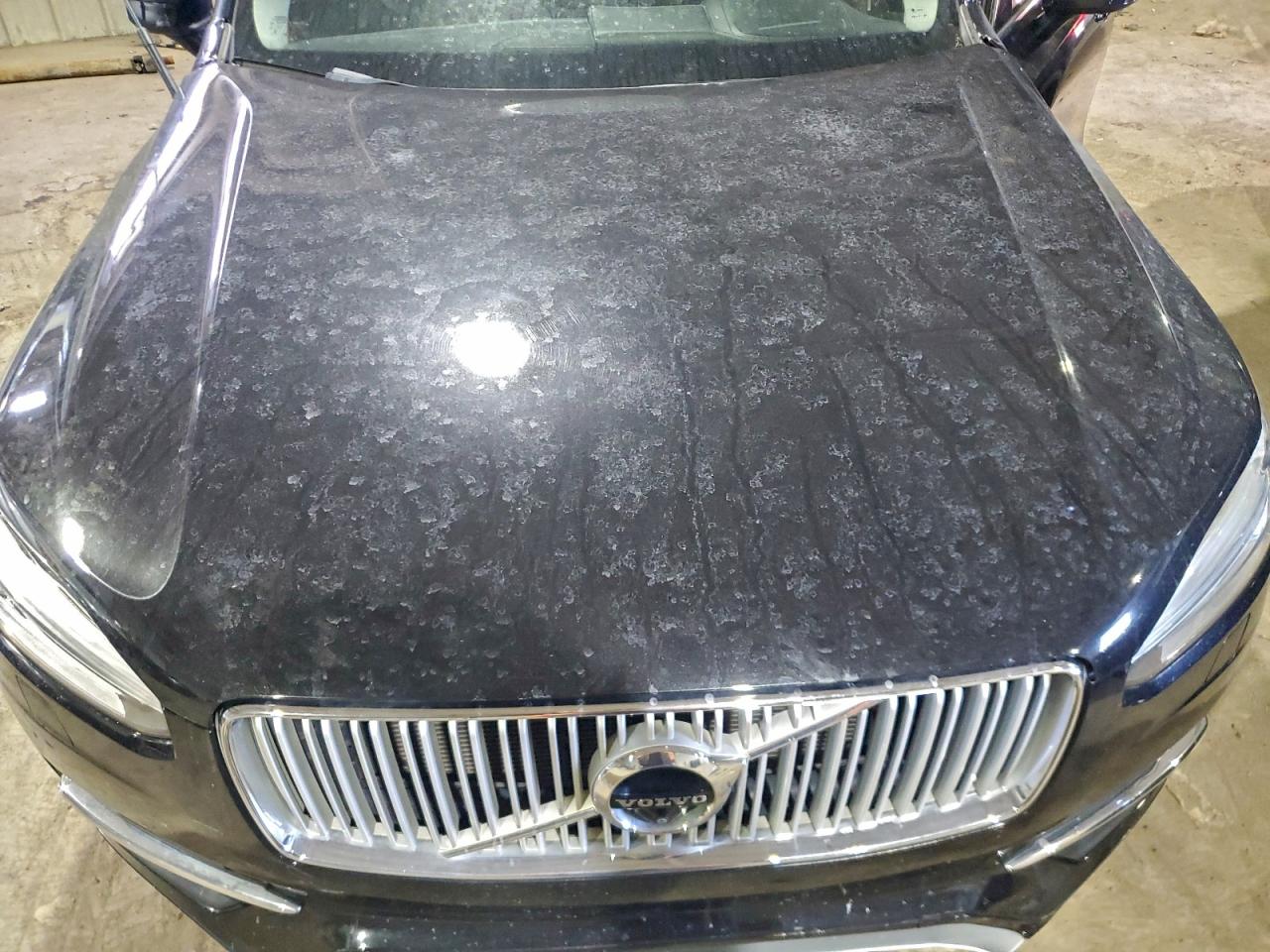 Volvo XC90 T6 Image 9