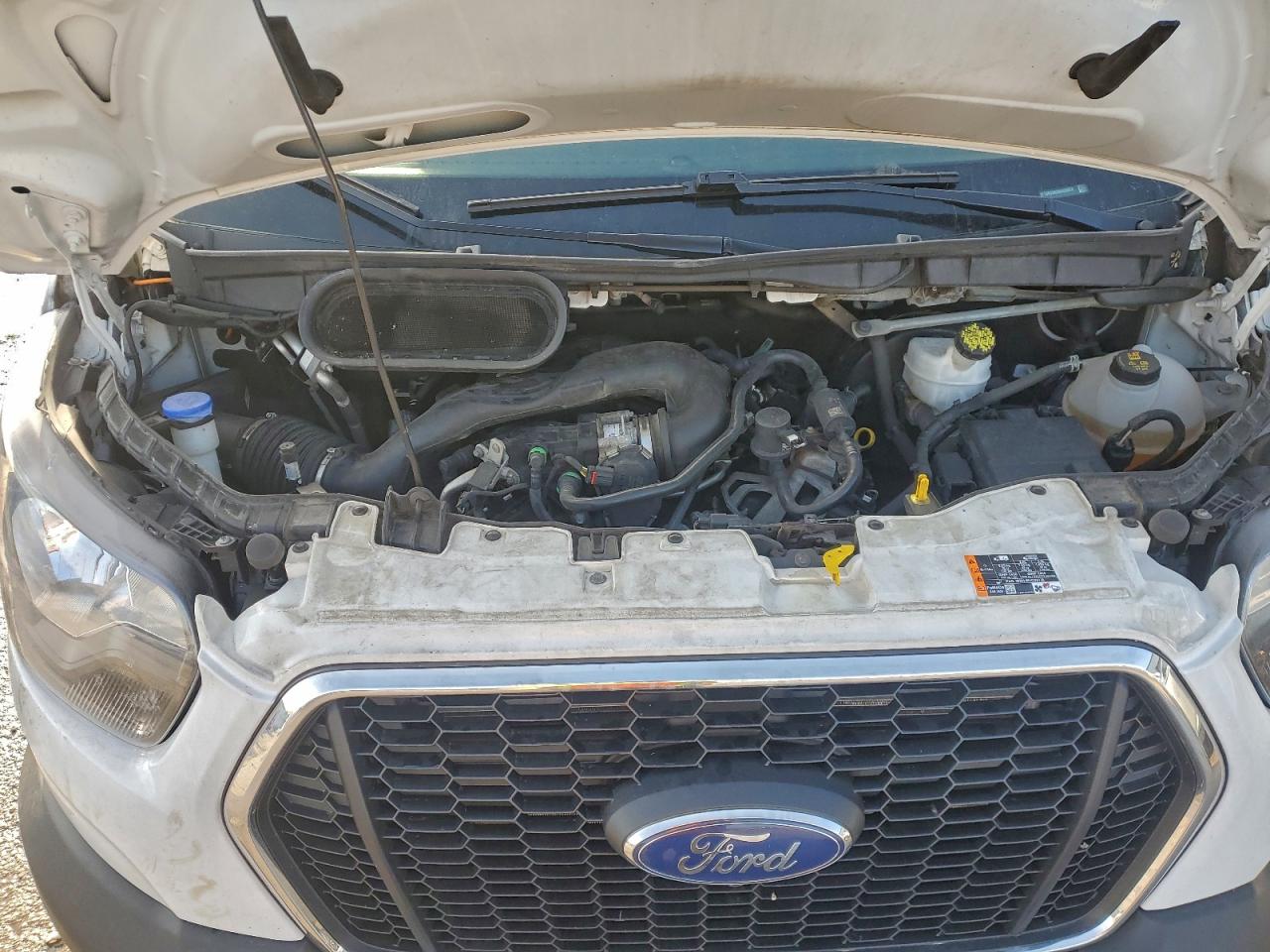 Ford Transit T-250 Image 13