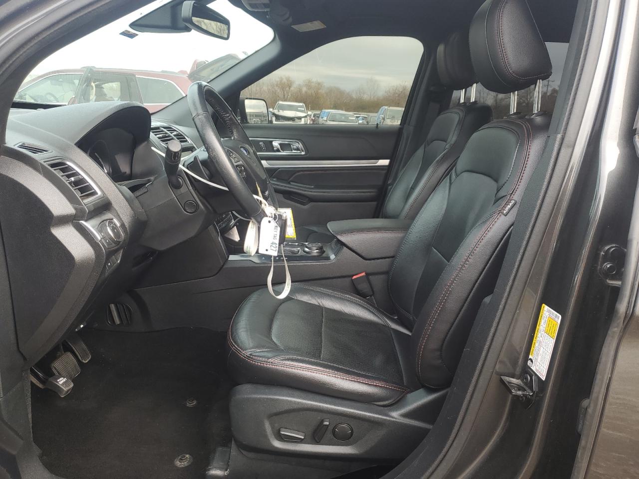 Ford Explorer Sport Image 6