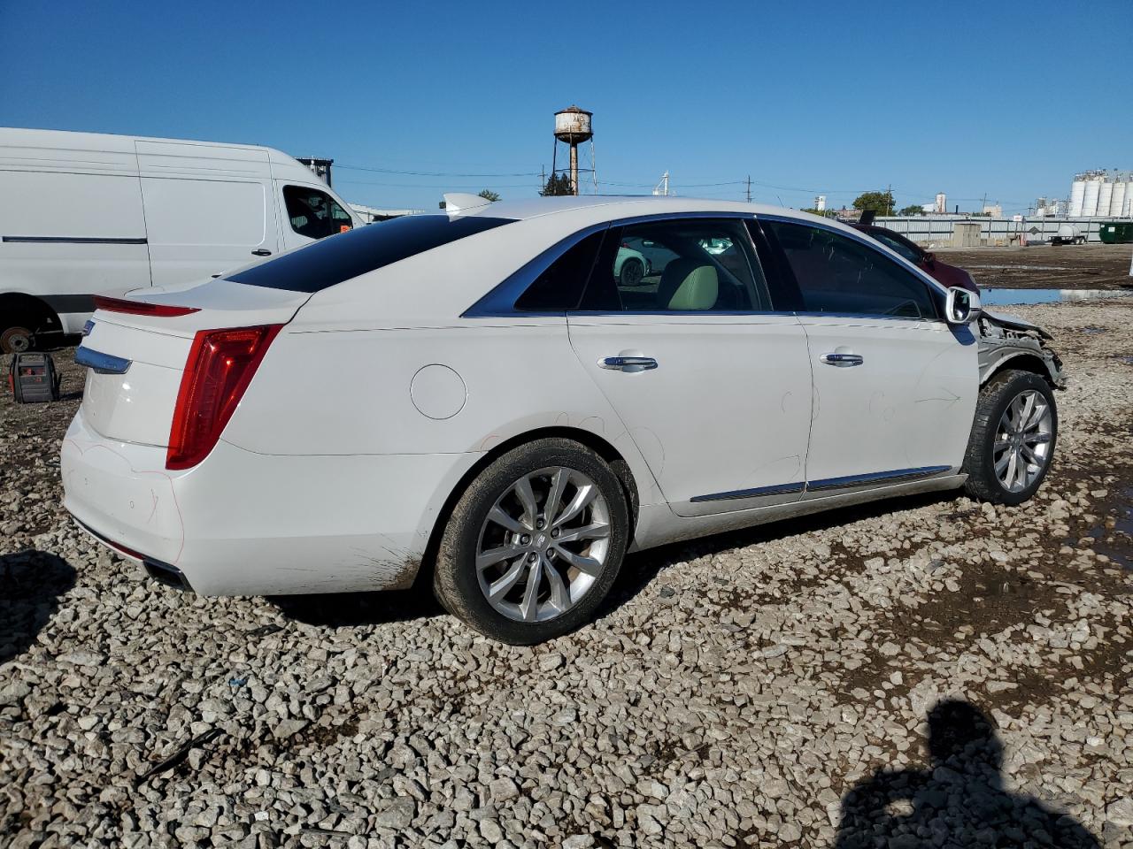 Cadillac XTS Luxury Collection Image 2
