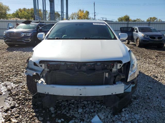 Cadillac XTS Luxury Collection Image 7