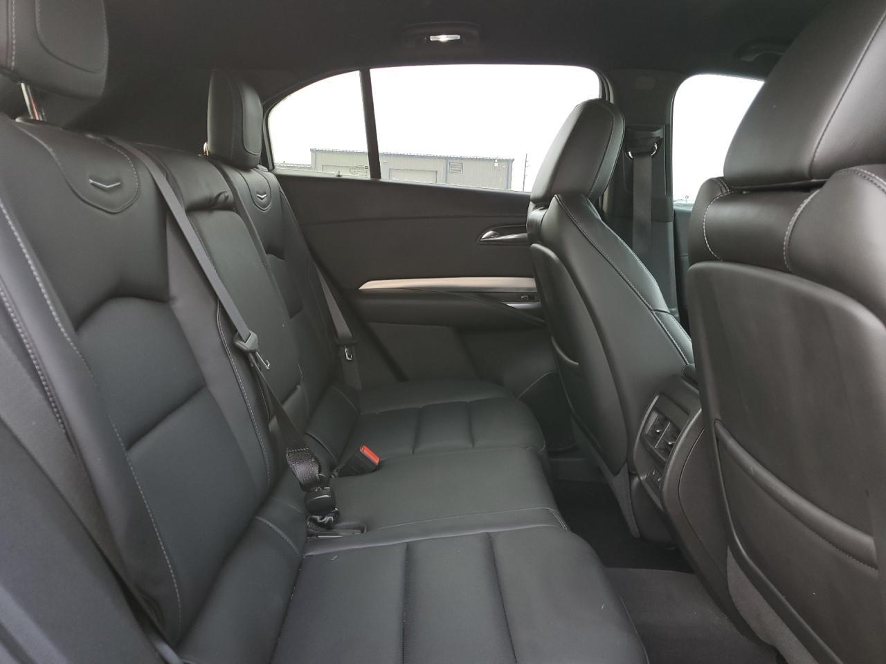 Cadillac XT4 Premium Luxury Image 2