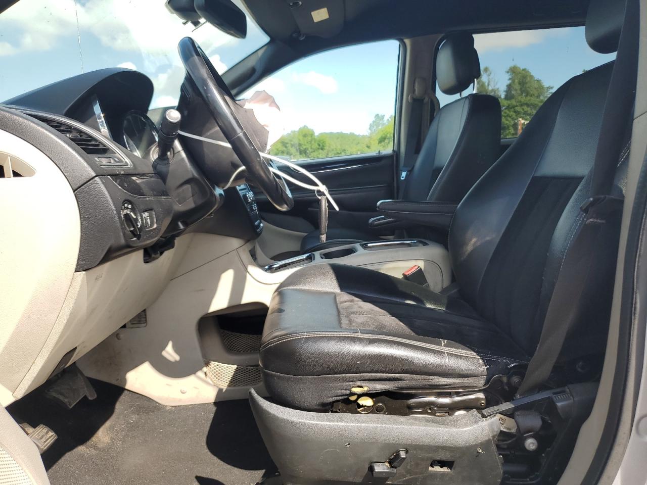 Dodge Caravan Sxt Image 7