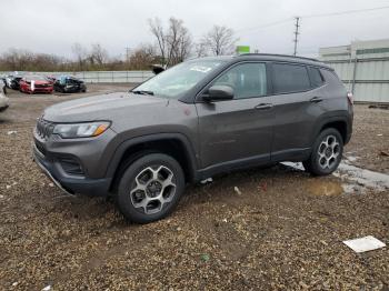  Salvage Jeep Compass
