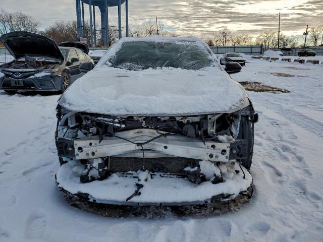 Toyota Camry L Image 5