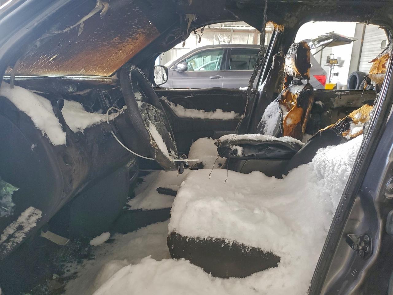 Ford Escape Xlt Image 8