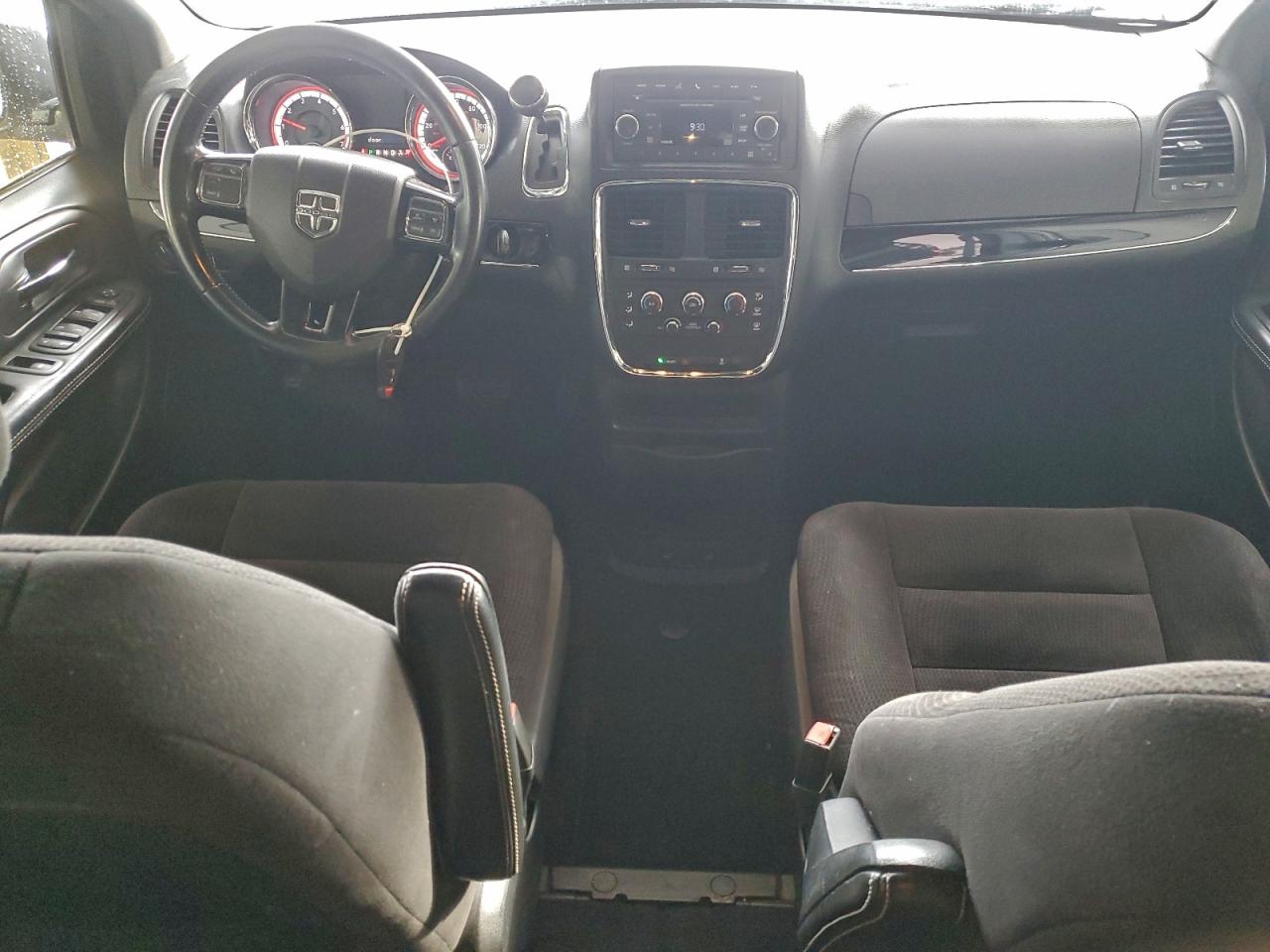 Dodge Caravan Se Image 6