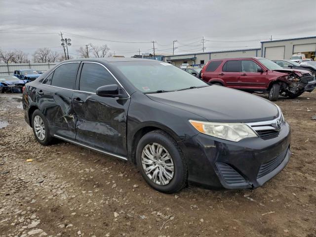 Toyota Camry Base Image 8