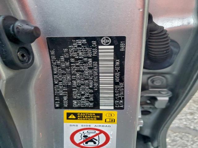 Toyota Camry Le Image 2