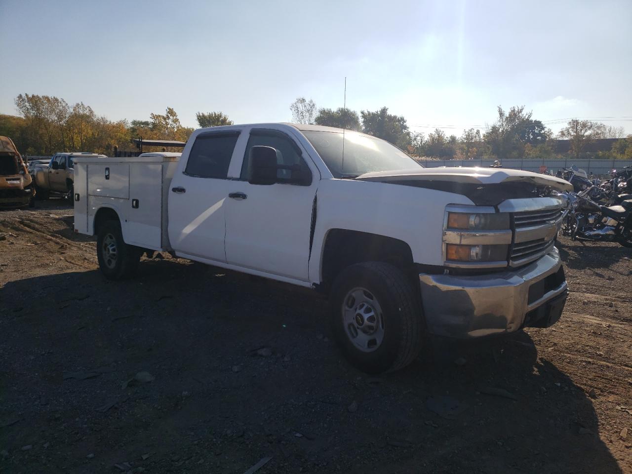 Chevrolet Silverado C2500 Heavy Duty Image 11